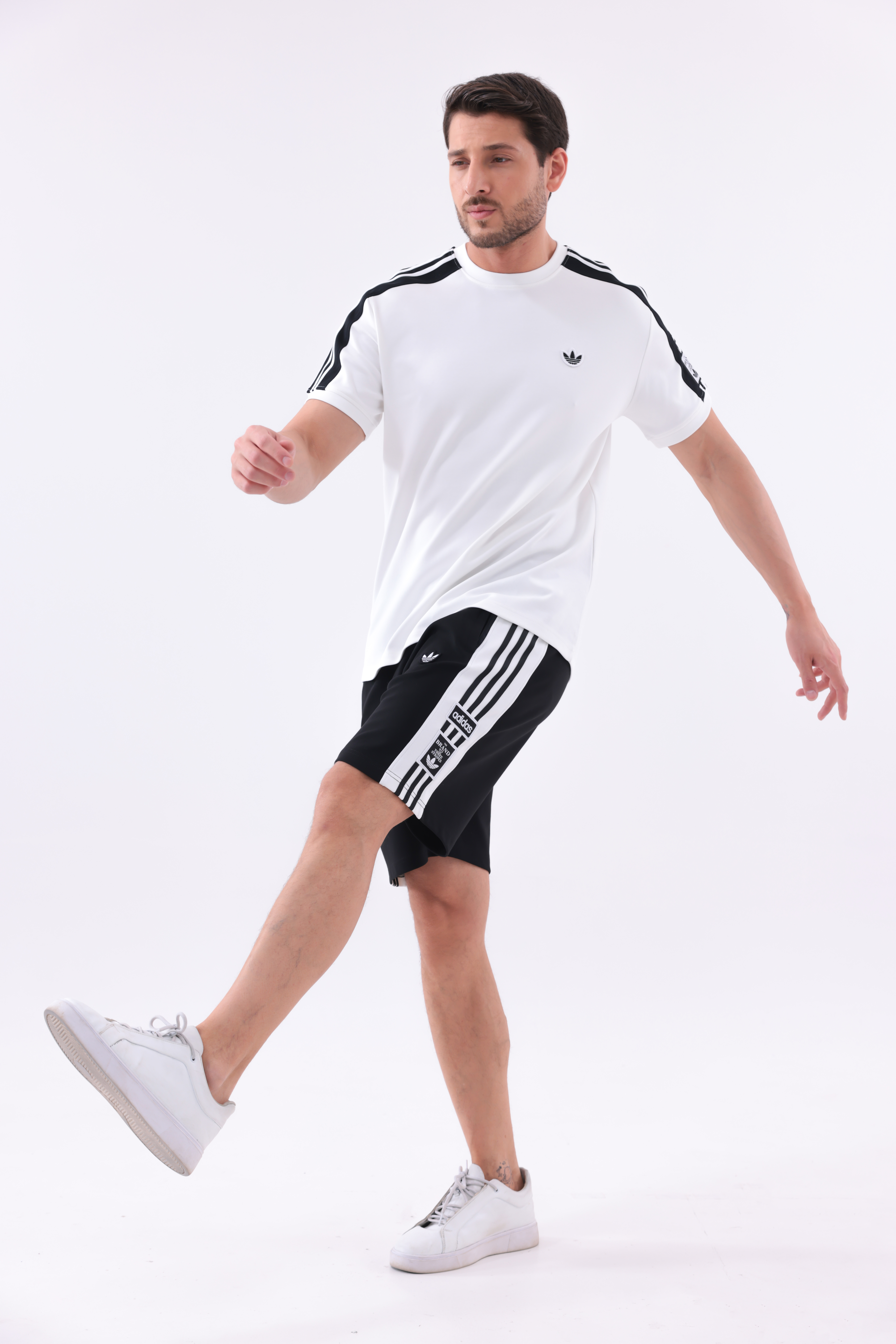 Erkek Beyaz-Siyah Çizgili Premium Spor Takım