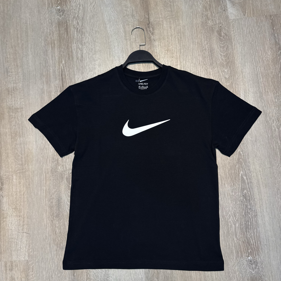 Siyah beyaz logo NK supreme tshirt